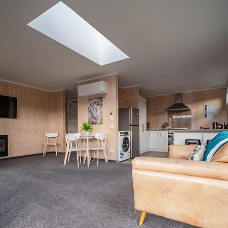 Starlight Townhouse Villa Twizel Bagian luar foto